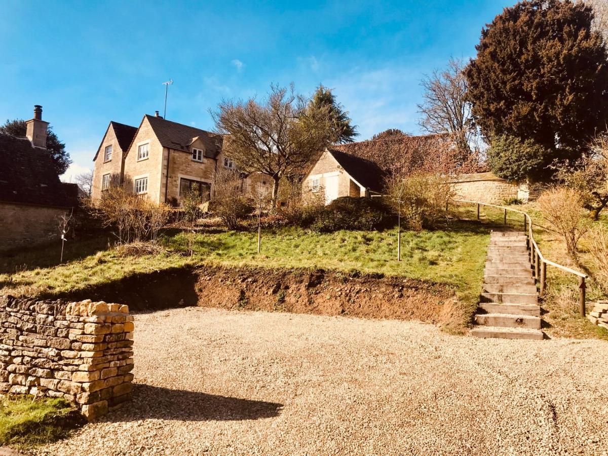 The Old Post Office Studio Apartment In A Beautiful Cotswold Village ไซเร็นเซสเตอร์ ภายนอก รูปภาพ